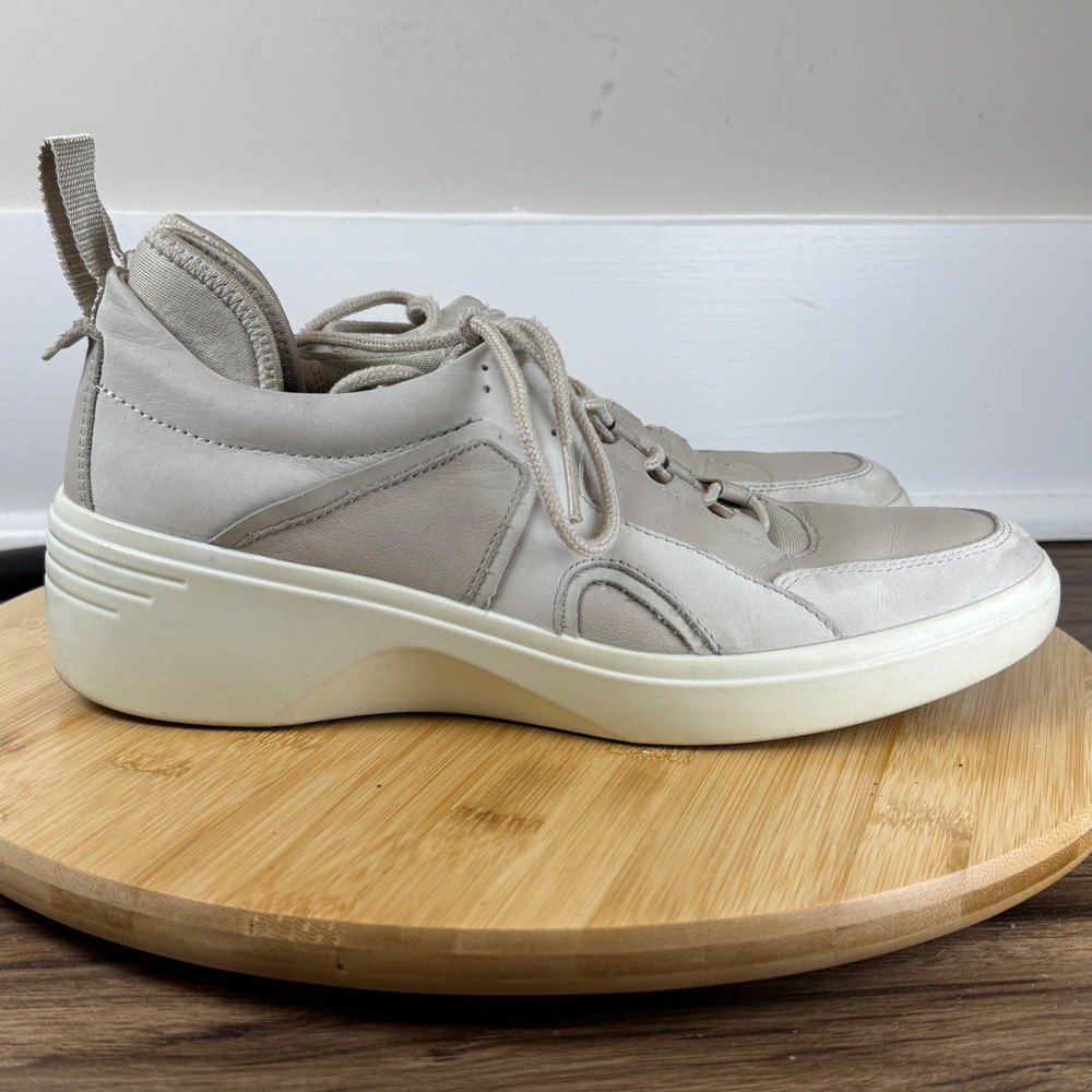 ECCO Soft 7‎ Wedge Sneakers Women 9 Beige Very Light Gray Good Leather Casual